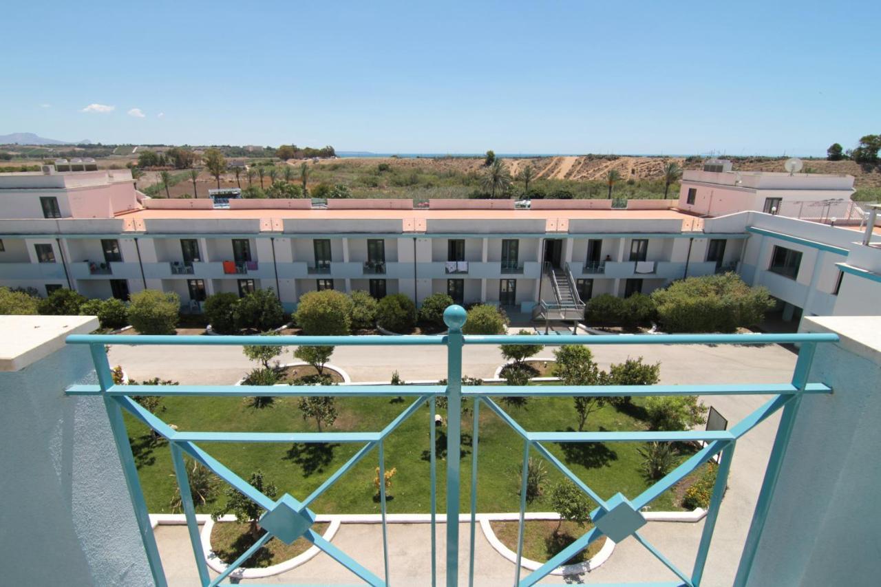 Hotel Club Selinunte Beach Aimori Marinella di Selinunte Buitenkant foto