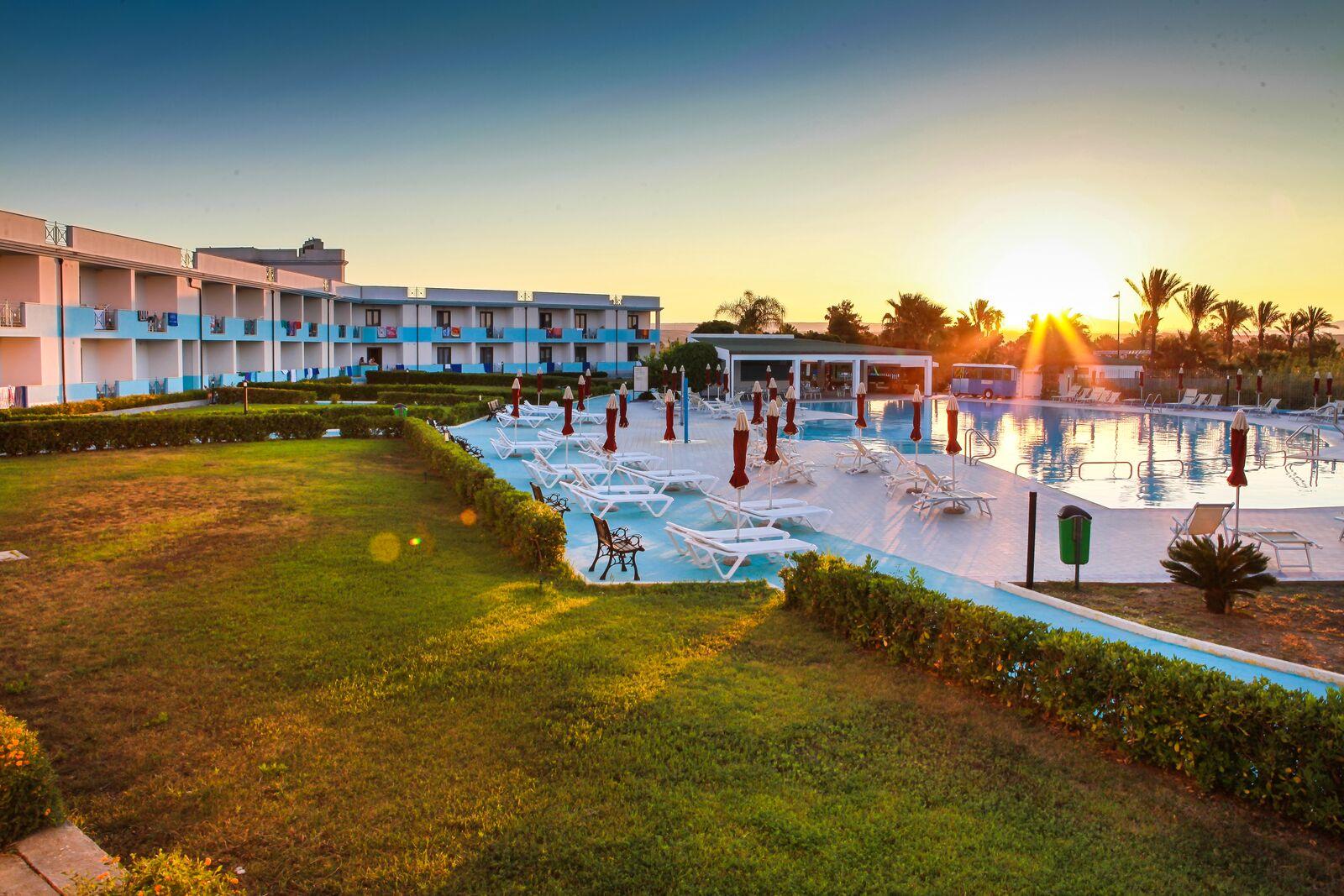 Hotel Club Selinunte Beach Aimori Marinella di Selinunte Buitenkant foto