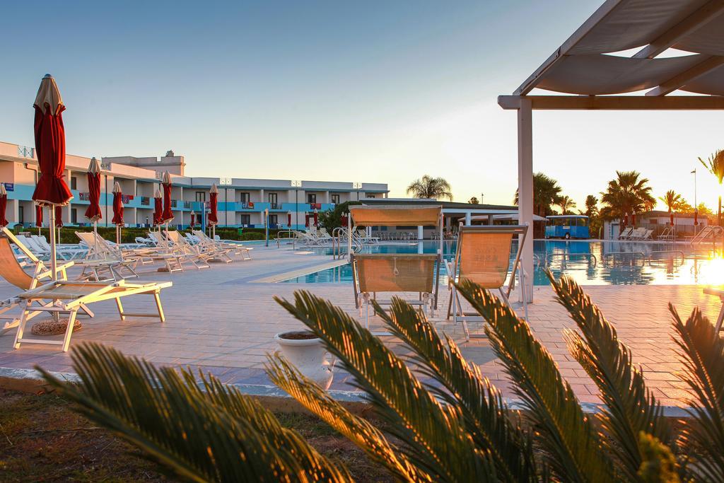 Hotel Club Selinunte Beach Aimori Marinella di Selinunte Buitenkant foto
