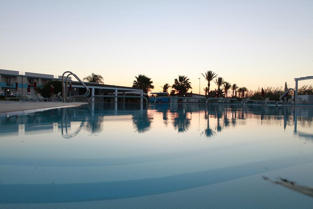 Hotel Club Selinunte Beach Aimori Marinella di Selinunte Buitenkant foto