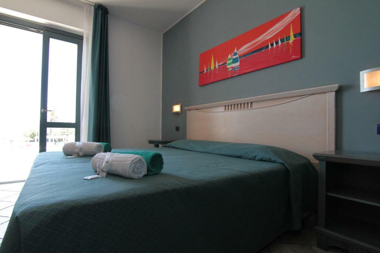 Hotel Club Selinunte Beach Aimori Marinella di Selinunte Buitenkant foto